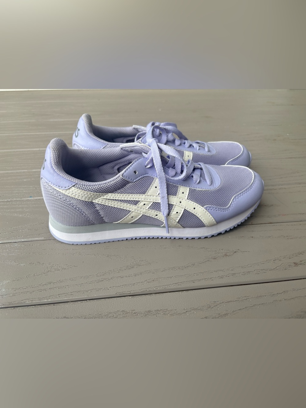 Asics Tiger Women's Lavender Athletic Sneakers with White Stripes Trendy Size 9